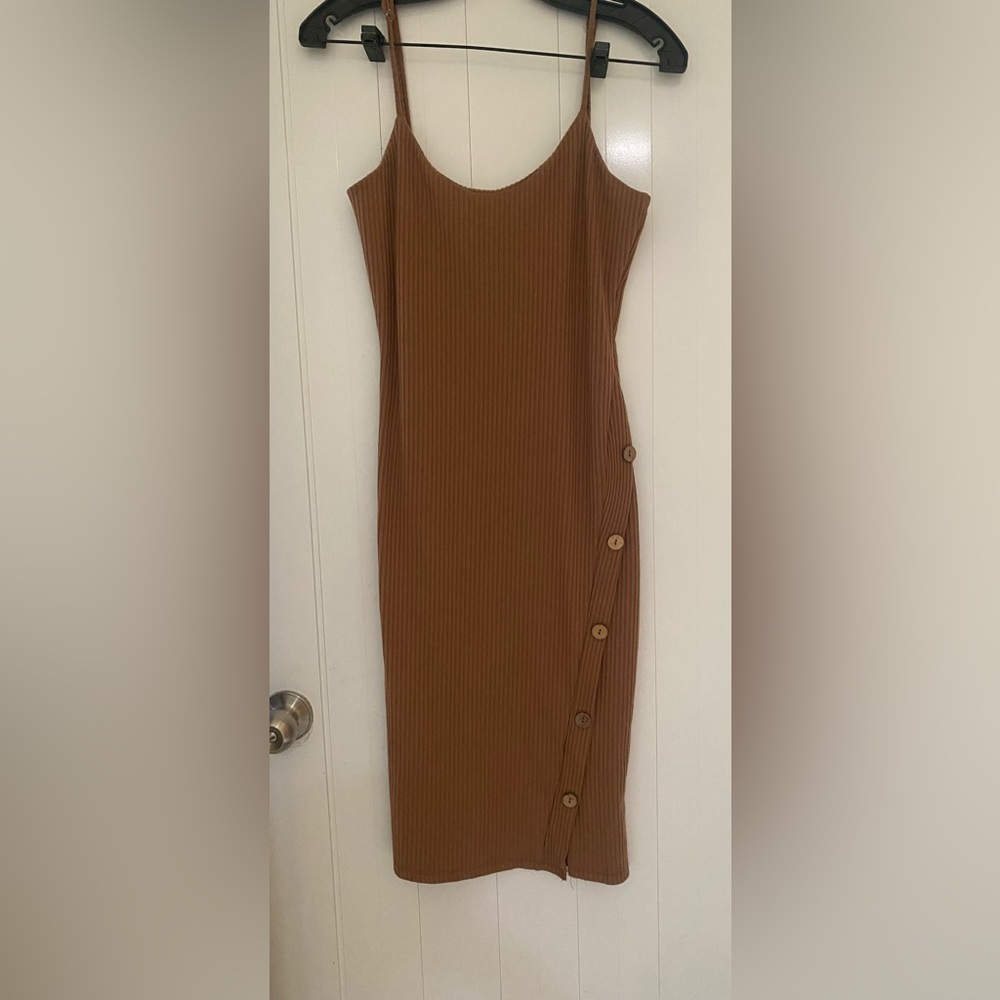 Brown Dress/ Jolie y Joy